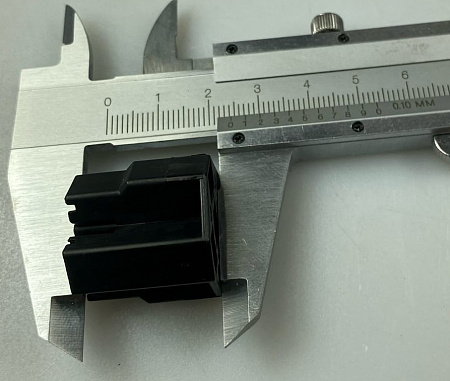 Колодка (разъем) 926526-1 AMP